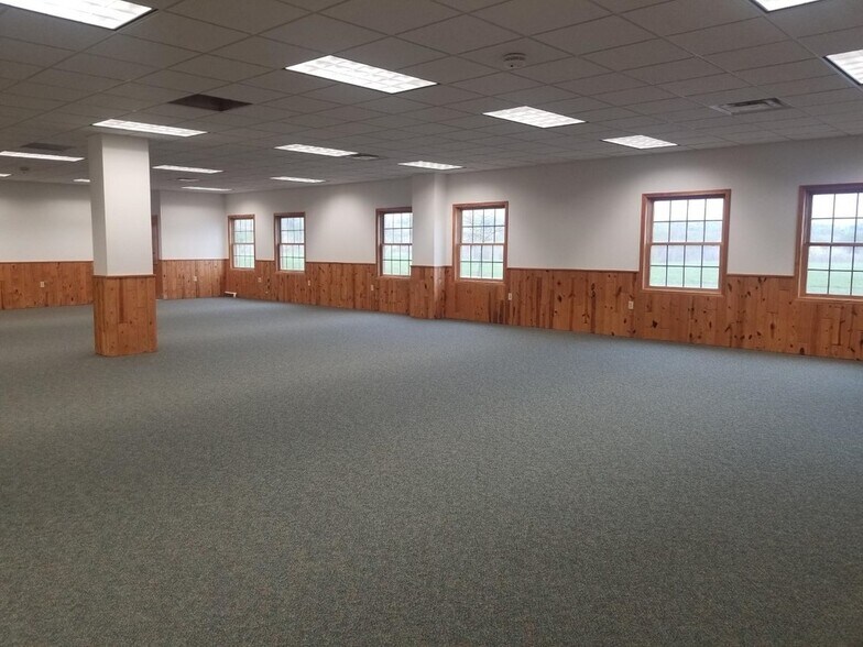 More Photos Of 13700 Olean Rd, Sardinia Warehouse For Lease