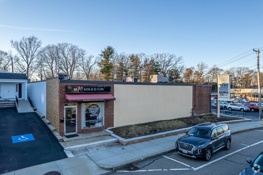 More Photos Of 1299 Highland Ave, Needham Freestanding For Lease