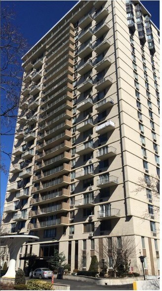 More Photos Of 160 OVERLOOK Ave, Hackensack Apartments For Lease
