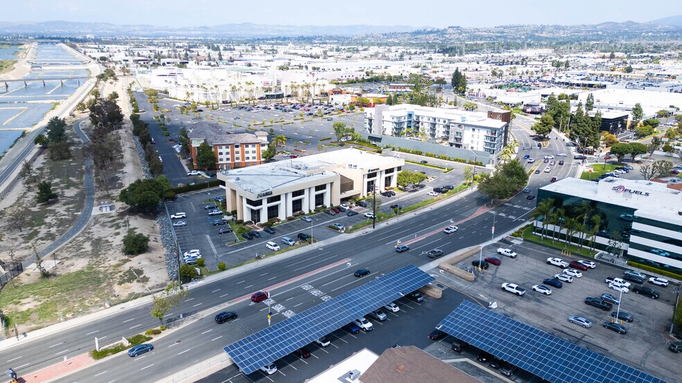 More Photos Of 1855 W Katella Ave, Orange Office Residential For Lease