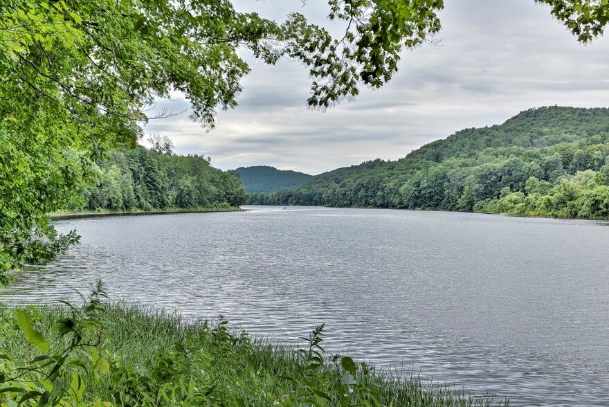 More Photos Of 689 River Rd, Charlestown Lodge Meeting Hall For Lease