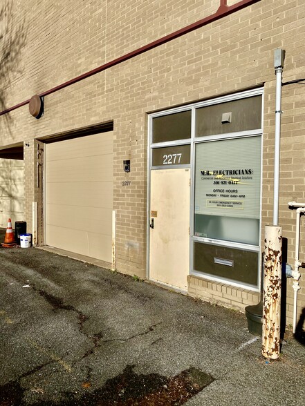 Primary Photo Of 2257-2277 Lewis Ave, Rockville Warehouse For Sale