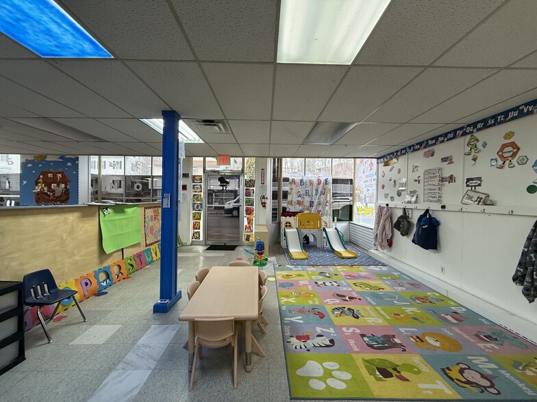 More Photos Of 118 W Boylston St, Worcester Freestanding For Sale