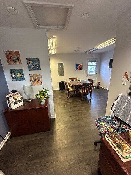 More Photos Of 71 Cedar Ave, Hershey Office For Lease