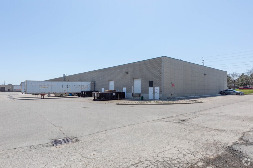More Photos Of 6325 Dixie Rd, Mississauga Flex For Sale