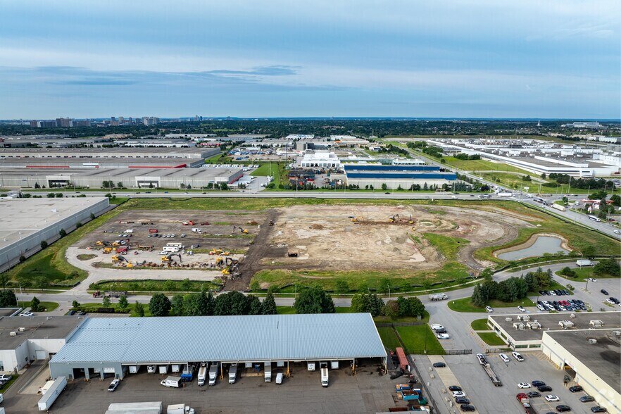More Photos Of 9445 Airport Rd, Brampton Industrial For Lease