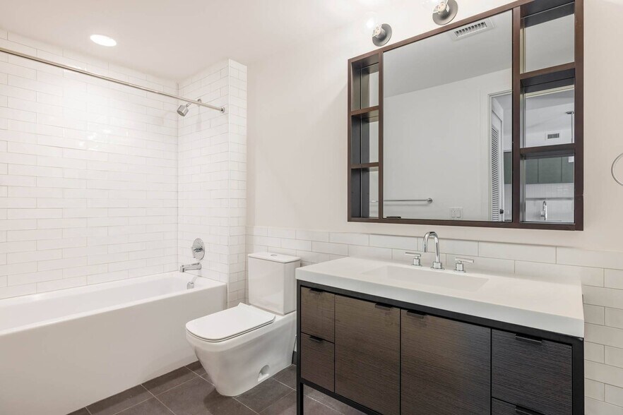 More Photos Of 901 W St NW, Washington Apartments For Lease