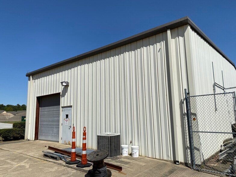 More Photos Of 3636 New Boston Rd, Texarkana Flex For Sale