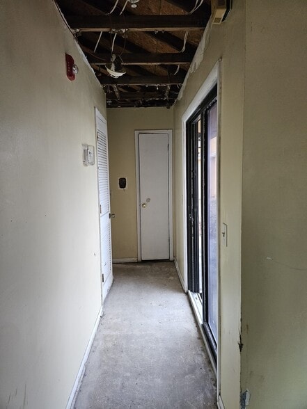 More Photos Of 11921 Caruso Dr, Panama City Assisted Living For Sale