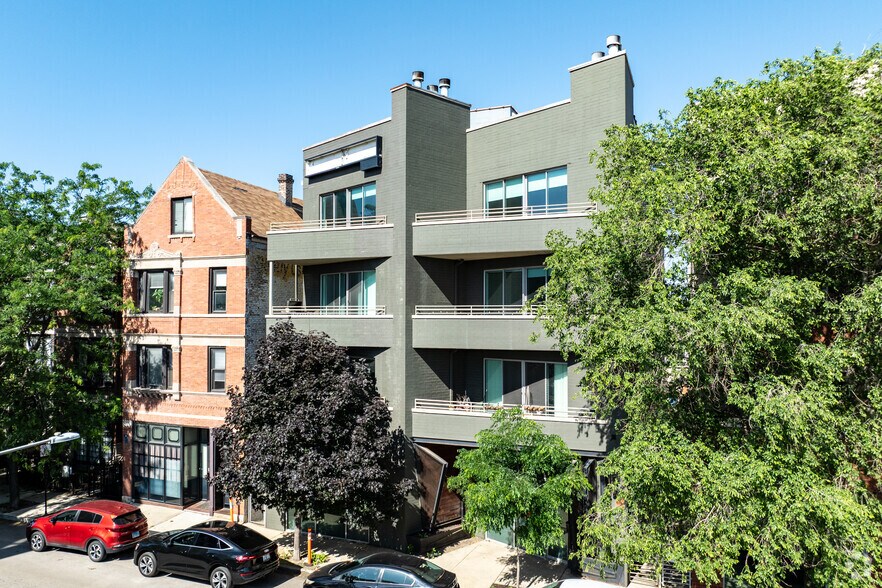 More Photos Of 1636 N Bosworth Ave, Chicago Apartments For Sale