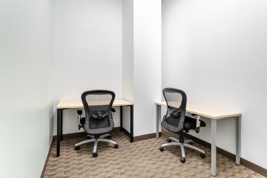 More Photos Of 410 S Rampart Blvd, Las Vegas Coworking Space