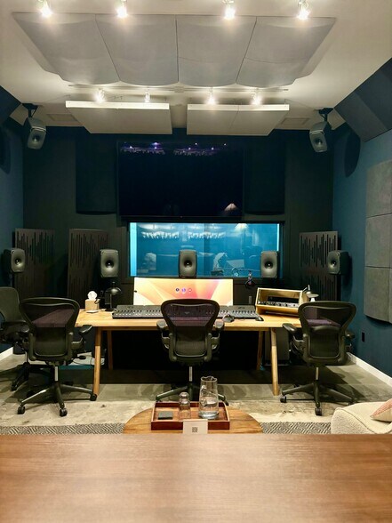 More Photos Of 8500 Steller Dr, Culver City Loft Creative Space For Lease