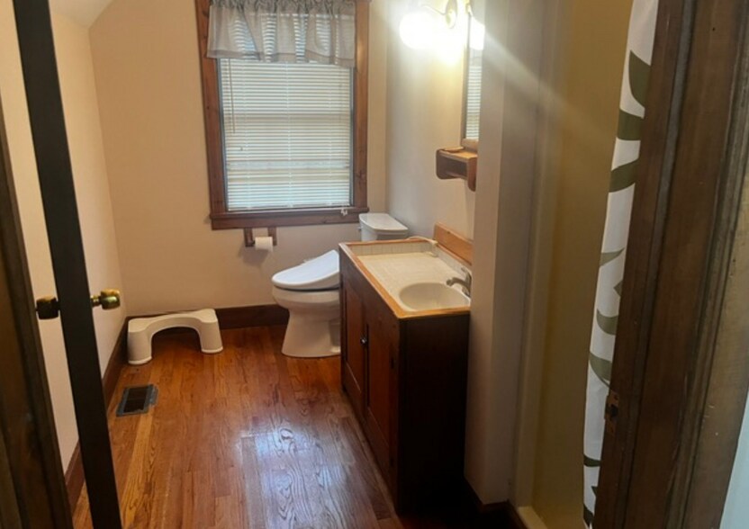 More Photos Of 3299 Kemp Rd, Dayton Office For Sale