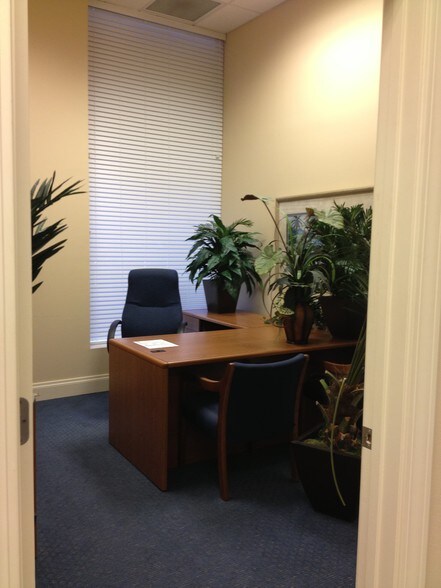 More Photos Of 410 W Cortez Rd, Bradenton Medical For Sale