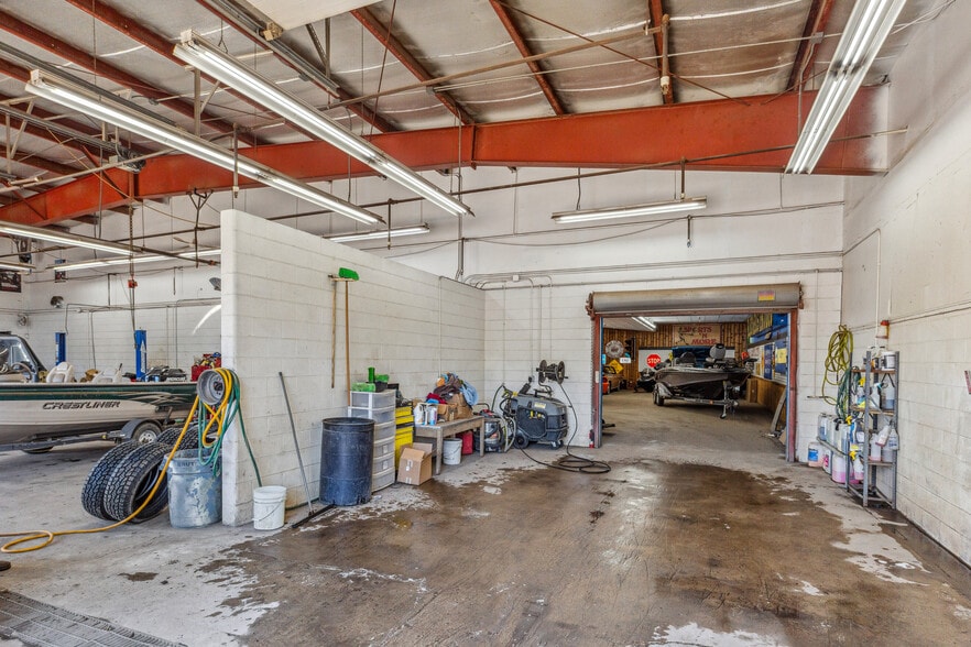 More Photos Of 417 24th St SW, Jamestown General Retail For Sale