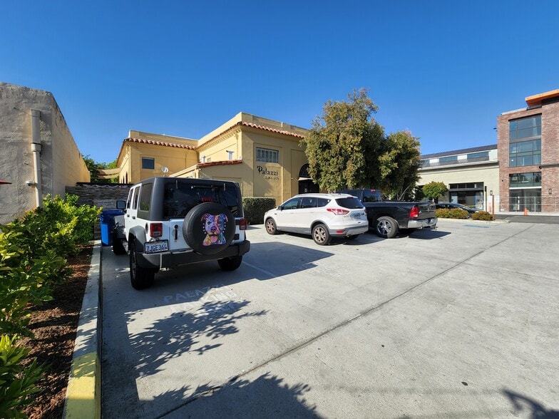 More Photos Of 272-274 E Campbell Ave, Campbell Freestanding For Lease