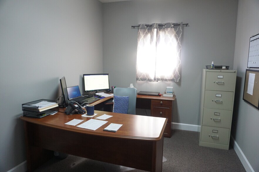 More Photos Of 3298 Summit, Pensacola Office For Lease