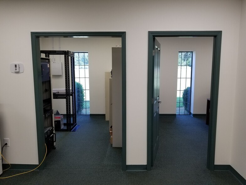 More Photos Of 673 Sandy Springs Rd, Piedmont Warehouse For Sale