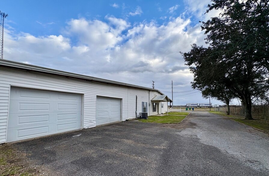 More Photos Of 8509 Egan Hwy, Crowley Warehouse For Sale