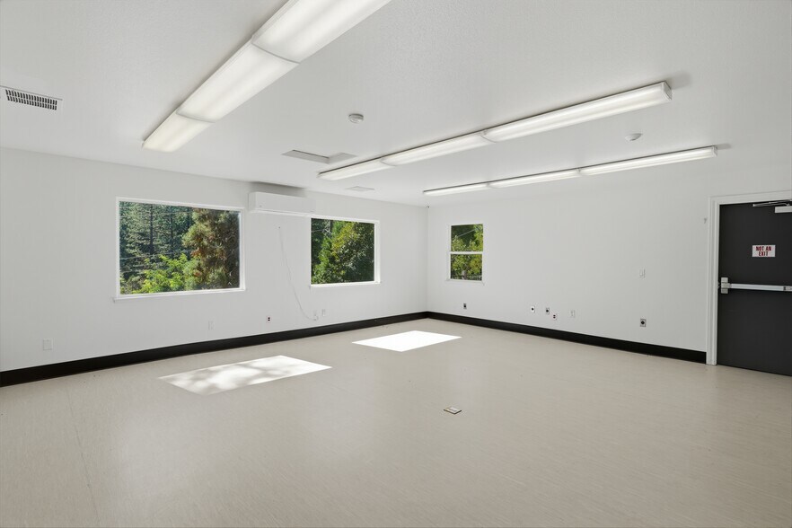 More Photos Of 440 Lower Grass Valley Rd, Nevada City Office For Sale