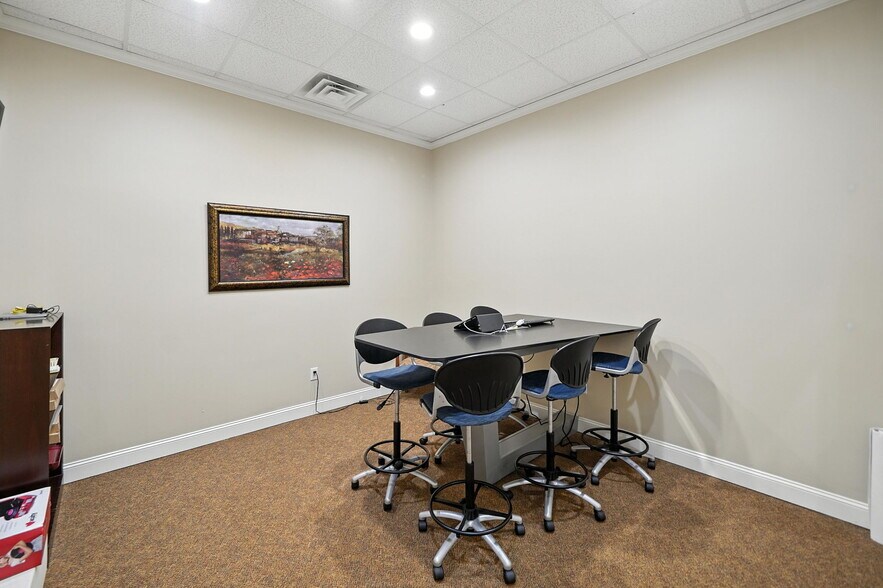 More Photos Of 4385 Kimball Bridge Rd, Alpharetta Medical For Lease