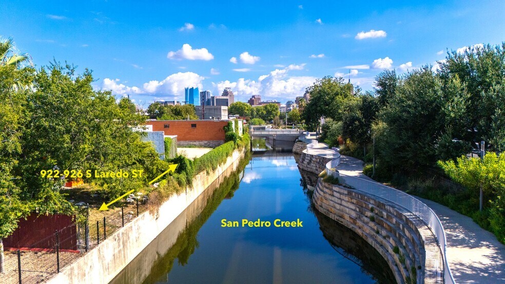 Primary Photo Of 926 S Laredo St, San Antonio Service For Sale