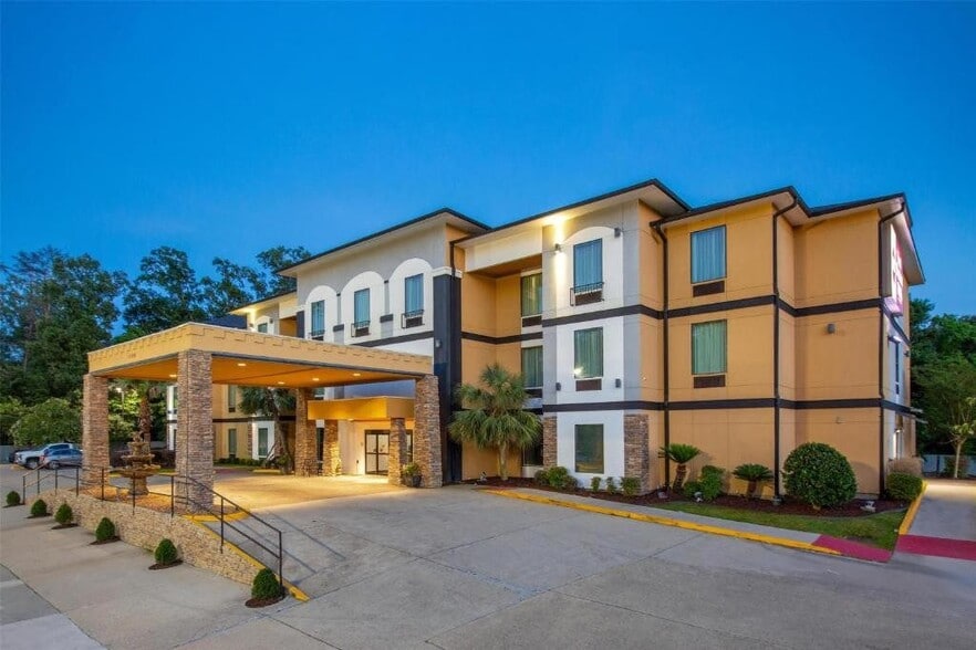 More Photos Of 13600 Hartman Ln, Walker Hotel For Sale