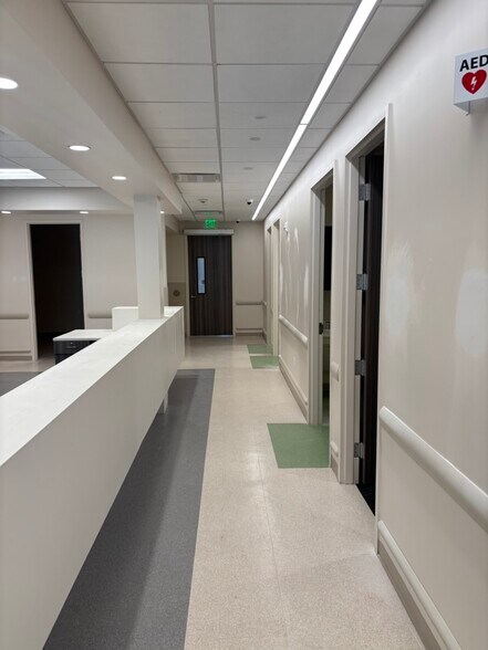 More Photos Of 3190 N Poinciana Blvd, Kissimmee Medical For Lease