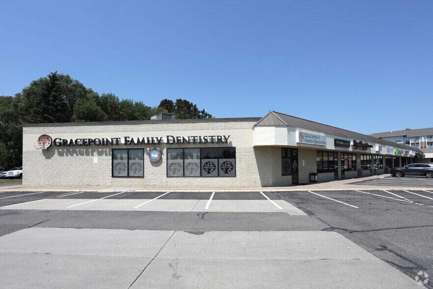 More Photos Of 9300-9390 Lexington Ave NE, Circle Pines Unknown For Lease