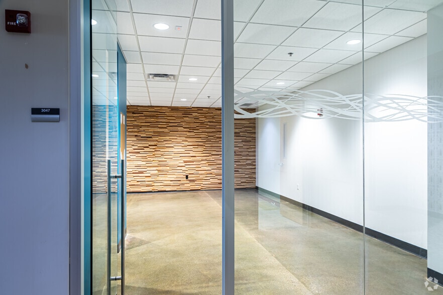 More Photos Of 6700 W 115th St, Overland Park Office For Lease