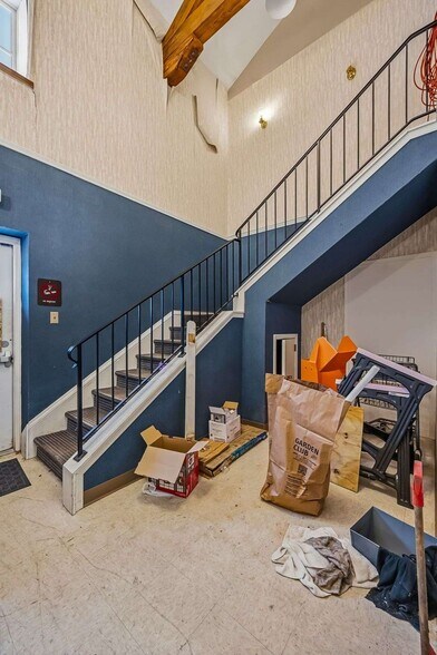 More Photos Of 412 E River St, Elyria Office For Sale