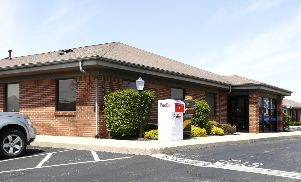 More Photos Of 8555-8583 N Dixie Dr, Dayton Office For Lease