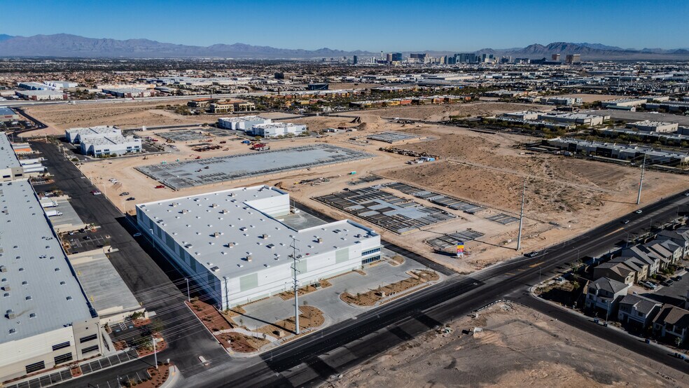 More Photos Of 7610 W Warm Springs Rd, Las Vegas Distribution For Lease