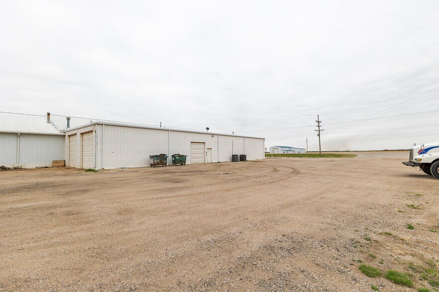 More Photos Of 890 N State Road 14, Harper Auto Dealership For Sale