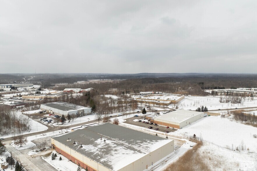 More Photos Of 10160 Philipp Pky, Streetsboro Manufacturing For Lease