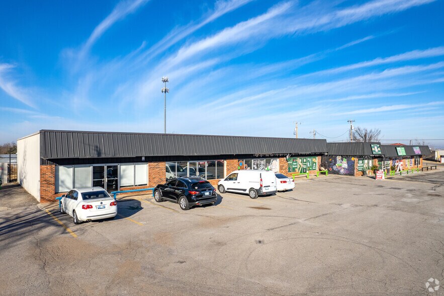 Primary Photo Of 7209-7217 S Council Rd, Oklahoma City Unknown For Lease