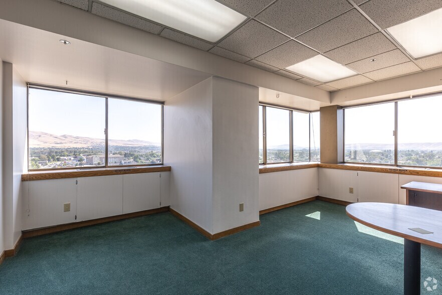 Photo of 11st Floor Ste 1100/11