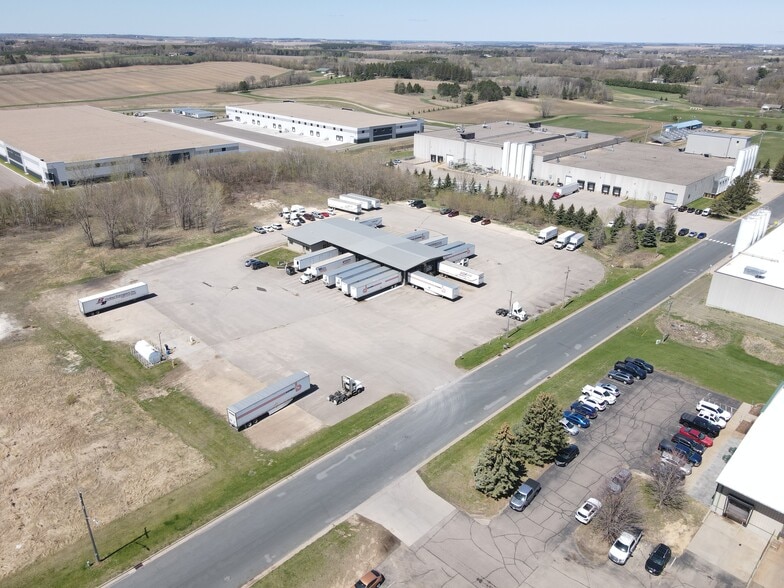 More Photos Of 1745 Ridgeway St, Hammond Truck Terminal For Sale