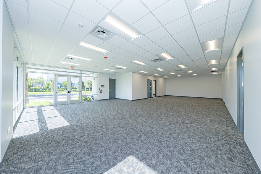 More Photos Of 3055 Burris Rd, Davie Unknown For Lease