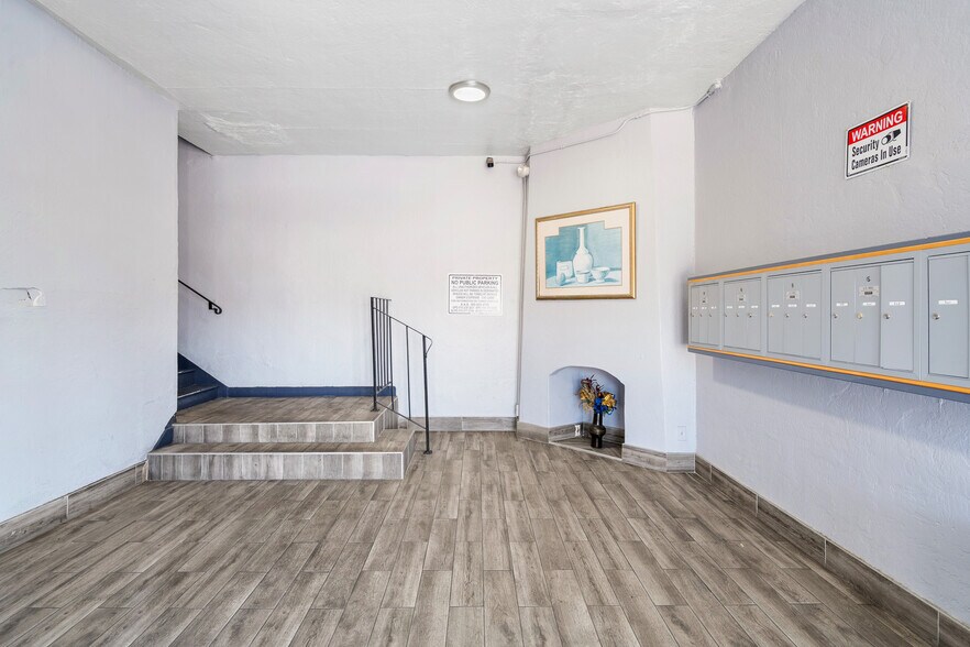 More Photos Of 2100 51st Ave, Oakland Apartments For Sale