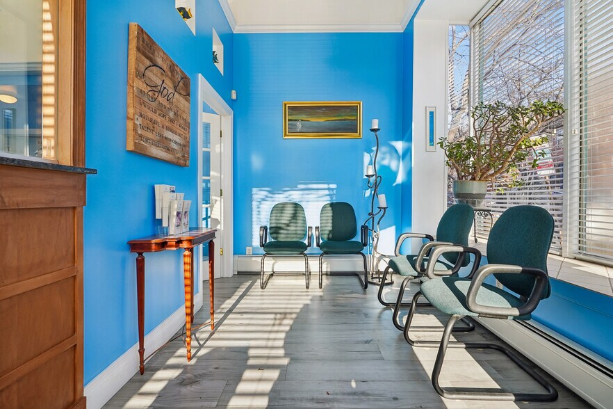 More Photos Of 273A Monmouth St, Jersey City Medical For Sale