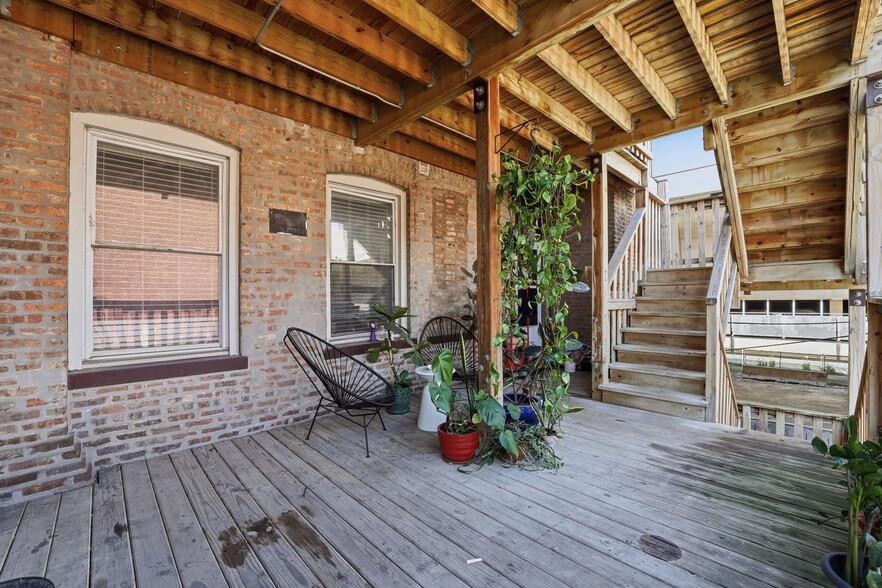 More Photos Of 5022-5030 N Winthrop Ave, Chicago Apartments For Sale