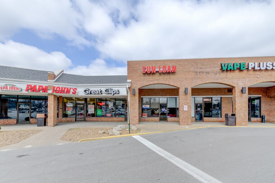 More Photos Of 501-701 Belt Line Rd, Collinsville Unknown For Lease