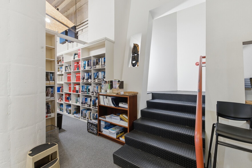 More Photos Of 1314 NW Irving St, Portland Apartments For Sale