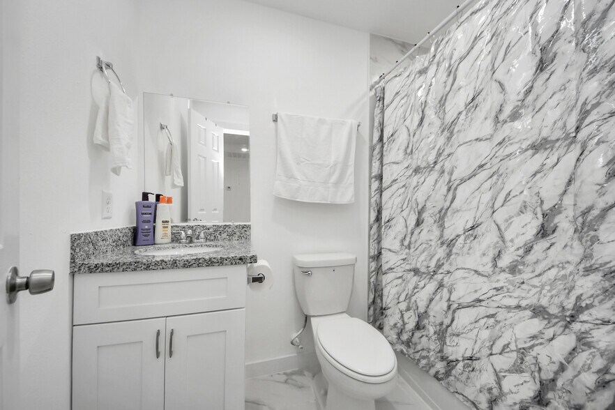 More Photos Of , Houston Multifamily For Sale