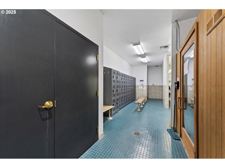 More Photos Of 2519 Cove Ave, La Grande Healthcare For Sale