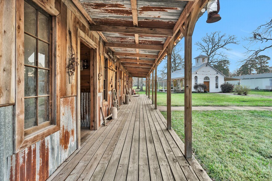 More Photos Of Wedding Venue, Conroe Lodge Meeting Hall For Sale
