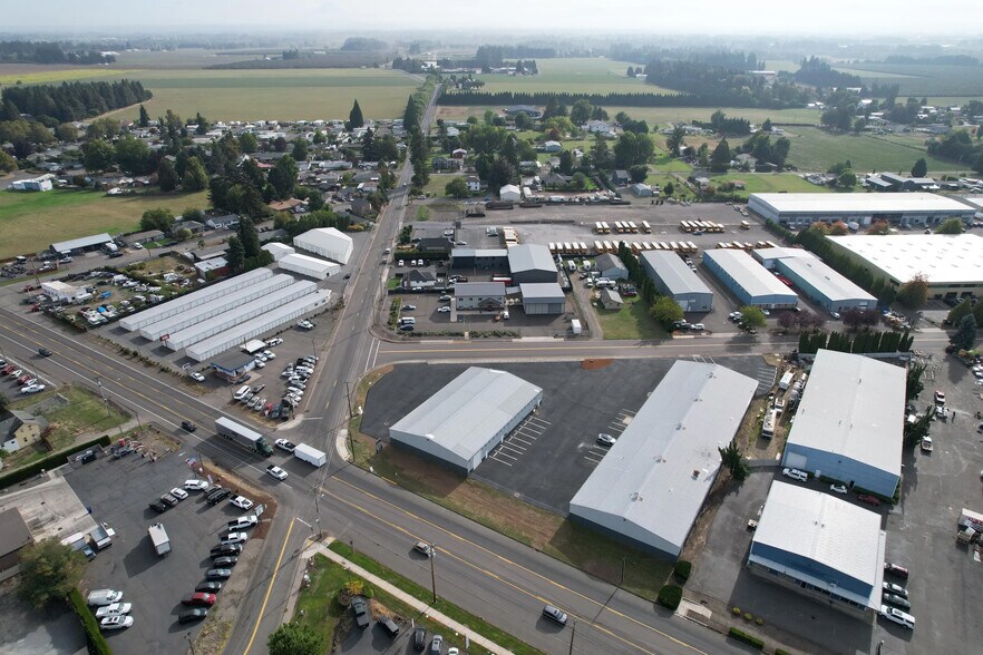 More Photos Of 2957 Industrial Ave, Hubbard Unknown For Lease