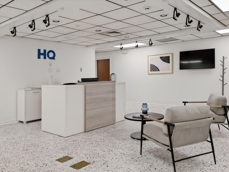 More Photos Of 1620 Asheville Hwy, Hendersonville Coworking Space