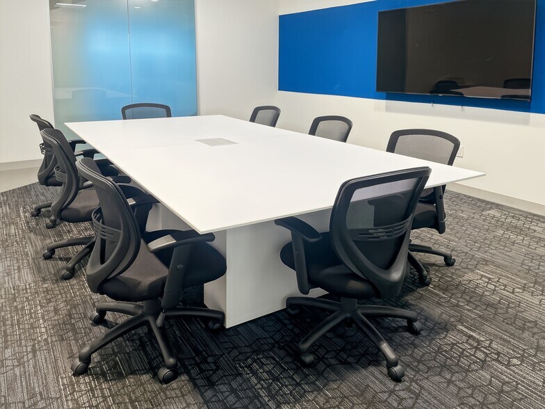 More Photos Of 2001 Market St, Philadelphia Coworking Space